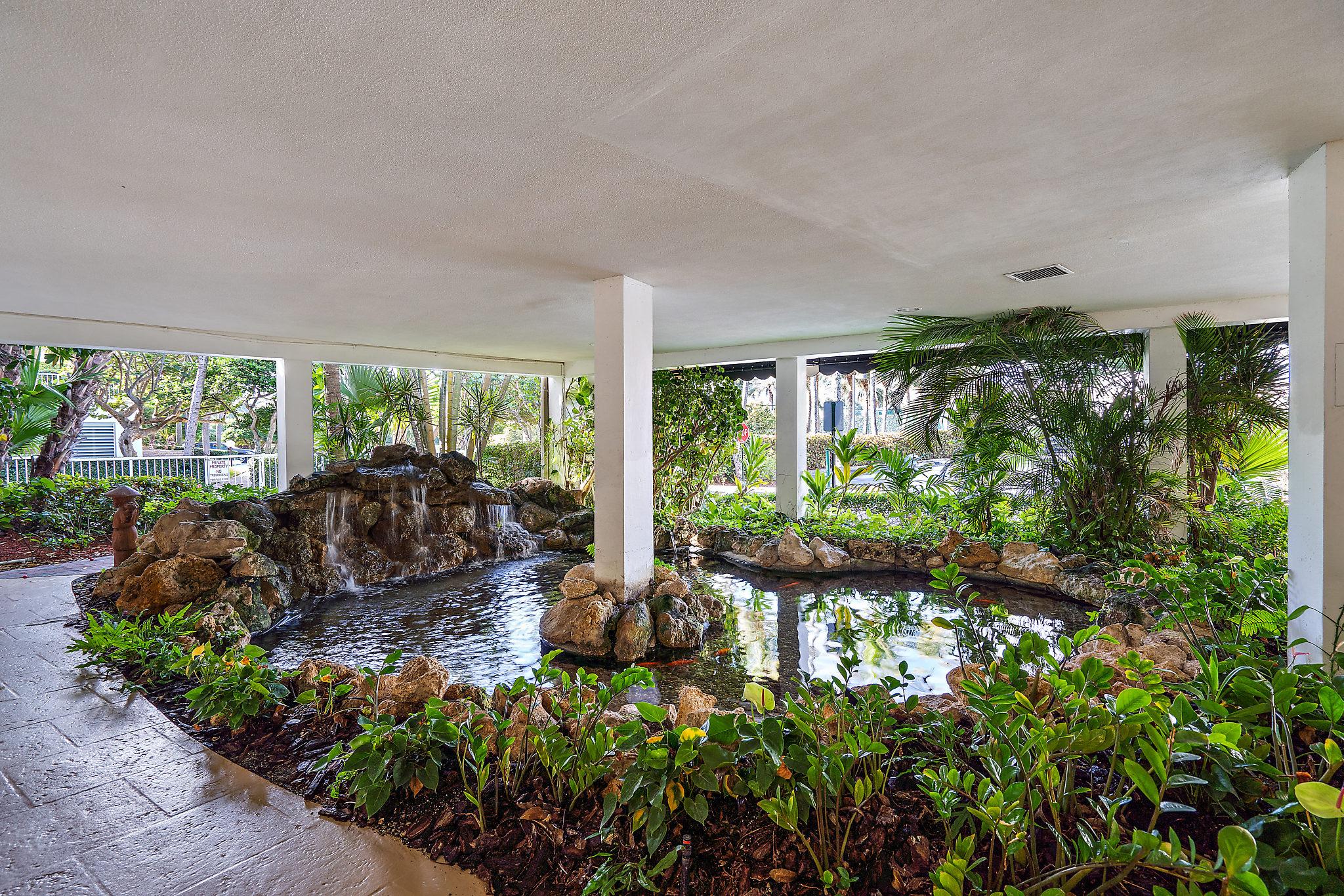The Ambassador Hotel Palm Beach Extérieur photo